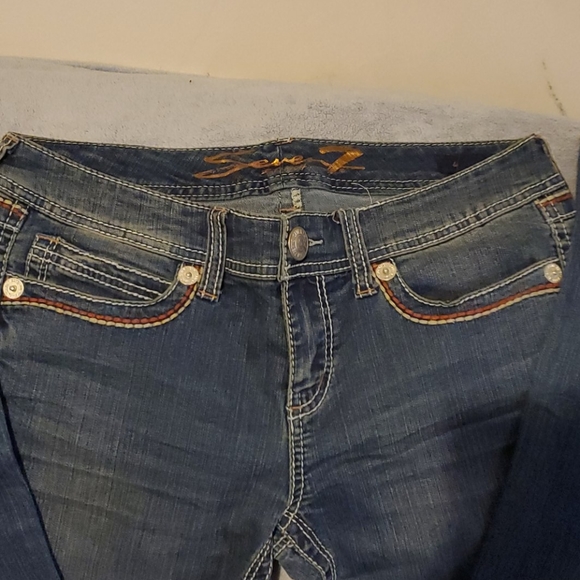 Jeans - Picture 4 of 7